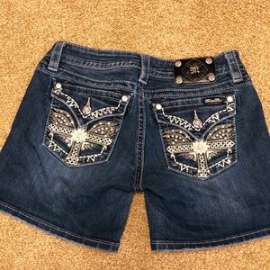 Miss Me denim shorts size 29